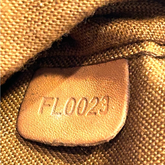 Louis Vuitton Bag Palermo Shoulder Monogram 100% Authentic - Picture 5 of 16